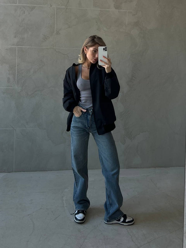 Straight Jeans